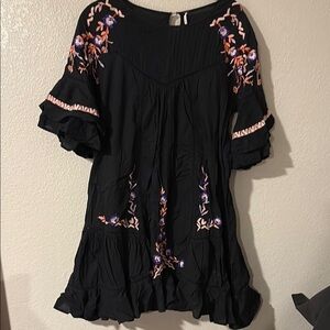 Free People black embroidered pavlo babydoll dress size medium